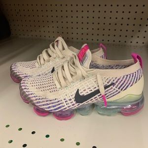 Women’s NIKE VAPORMAX